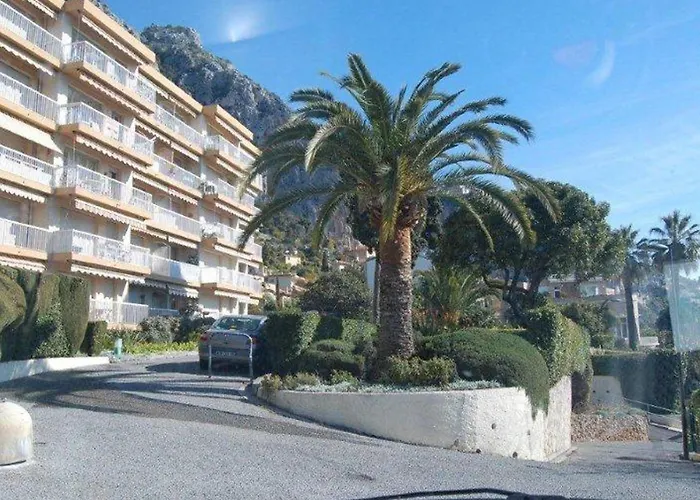 2p En Dernier Etage Avec Clim Et Parking Prive A - Fr-1-196-159 Ментона