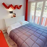 Apartment 2p En Dernier Etage Avec Clim Et Parking Prive A - Fr-1-196-159 Menton