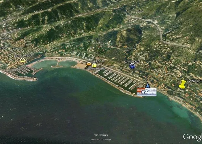 Apartment 2p En Dernier Etage Avec Clim Et Parking Prive A - Fr-1-196-159 Menton